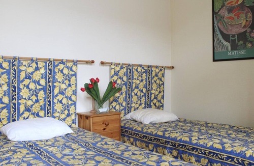 La Rochelle City Centre Apartment | Charming Studio in La Rochelle Center with Private Parking