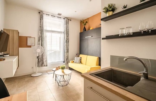 Centre Historique Apartment | Charming studio in Narbonne