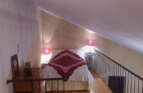 Sauzet Apartment | Charming studio in old farmhouse, private parking, swimming pool.