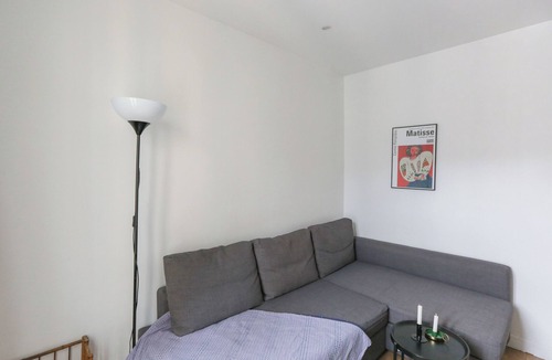 Curial Cambrai Apartment | Charming Studio in Paris