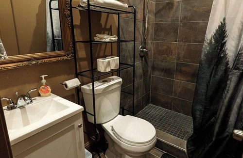 Clovis Apartment | Charming studio in quaint Clovis with AC, Unit 2