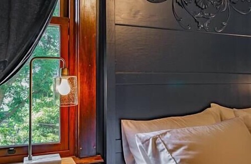 Broadway Hotel | Charming Studio in Renovated BnB - Rm2