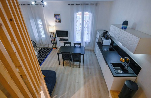 Les Grands Carmes Apartment | Charming studio located in the Panier district