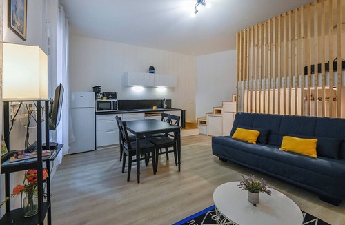 Les Grands Carmes Apartment | Charming studio located in the Panier district