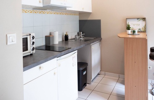 Yves Farge - Le Fleuve Apartment | Charming Studio Near Jean Macé