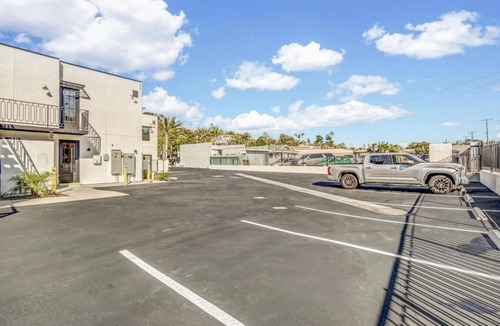 Vista Apartment | Charming Studio | Near Legoland & Carlsbad Beach