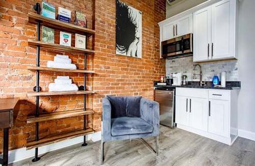 Downtown Apartment | Charming Studio| Near Yale| Downtown New Haven