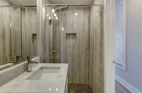 H Street Corridor Apartment | Charming Studio near Capitol Hill - U2