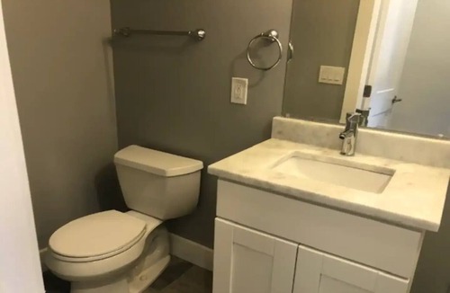 H Street Corridor Apartment | Charming Studio near Capitol Hill - U2