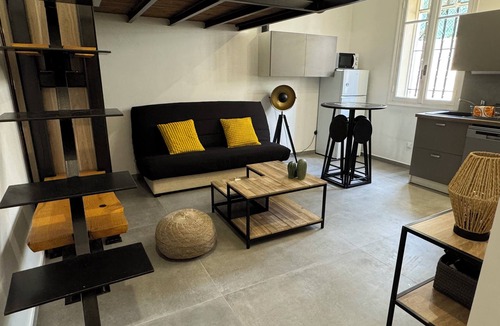 Saint Maurice Apartment | Charming Studio Nice near Tram district Le Ray 20min from downtown