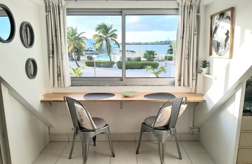 Nettle Bay Apartment | Charming studio on the beach