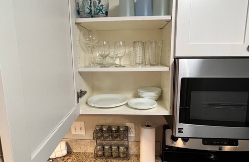 Corpus Christi Condo | Charming Studio - 5 minutes to the beach!
