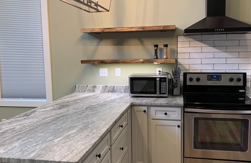 Barker Heights Apartment | Charming studio in beautiful Hendersonville with AC, WiFi, hot tub & gated