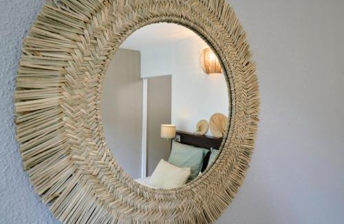 Vauban Esquermes Apartment | Charming studio, Vauban La Catho, Lille