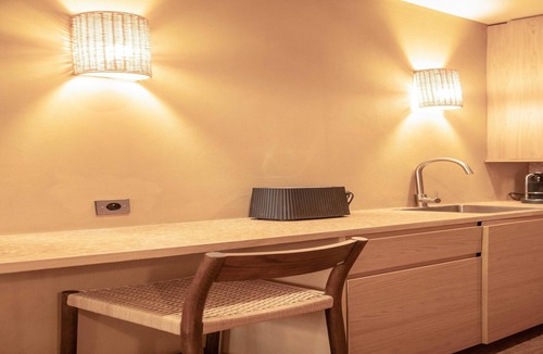 Old Town Apartment | Charming Studio with A/C - 2P - Center St Tropez