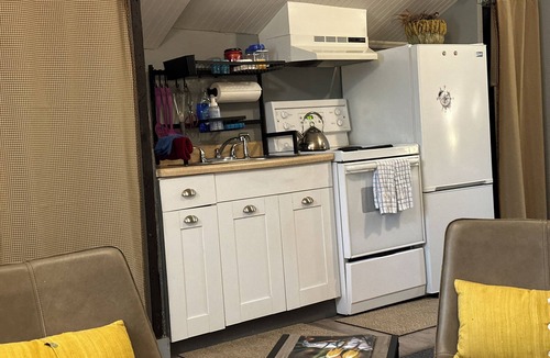 Amenia Apartment | Charming studio w/WiFi & AC in welcoming Amenia w/seasonal heated pool