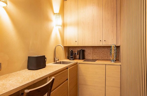 Old Town Apartment | Charming Studio With A/C - 2P - Center St Tropez