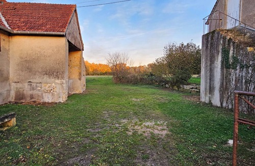 Thaumiers House | Charming Studio with 1 hectare pond in a quiet location