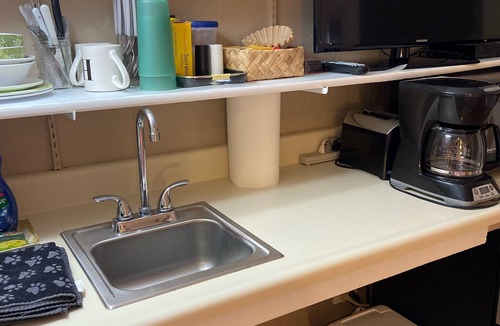 Kalama Tract Apartment | Charming Studio with King Bed & Private Bath - AC and Steps from the Beach!