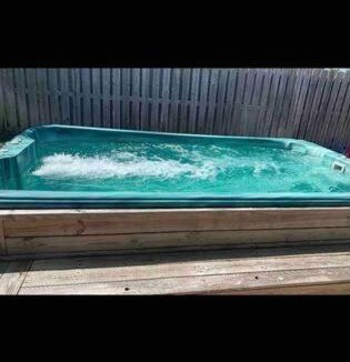 Tropic House | Charming studio with panoramic river views