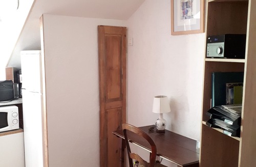 Coaraze Apartment | Charming studio, with private garden