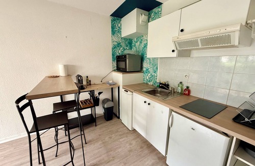 Aytre Apartment | Charming studio with private garden in Aytré