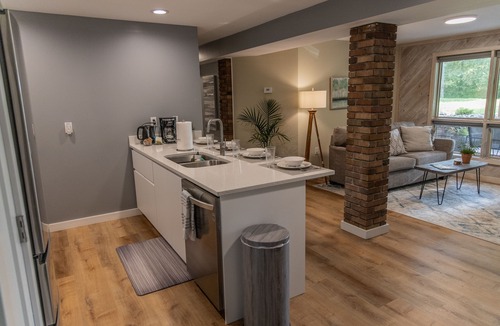 Ithaca House | Charming, stunning beautiful Apartment https:/players.cupix.com/p/1b0E82F5!