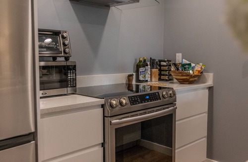 Ithaca House | Charming, stunning beautiful Apartment https:/players.cupix.com/p/1b0E82F5!