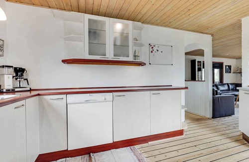 Aalbaek House | Charming summer house at the top of Denmark