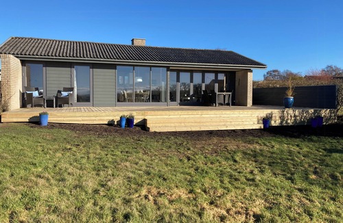 Faaborg House | Charming summer house in Faaborg with sea view