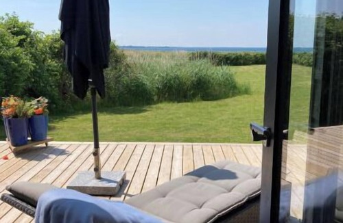 Faaborg House | Charming summer house in Faaborg with sea view