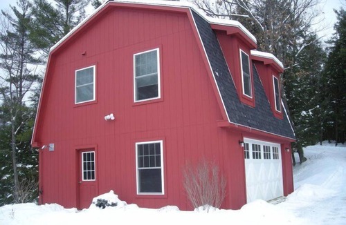 North Thetford Apartment | Charming Sunny Studio with Detached Garage in the Upper Connecticut Valley