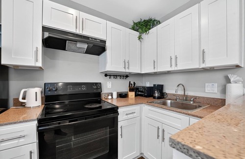 Vickery Meadow Apartment | Charming Sutton 1BR Getaway