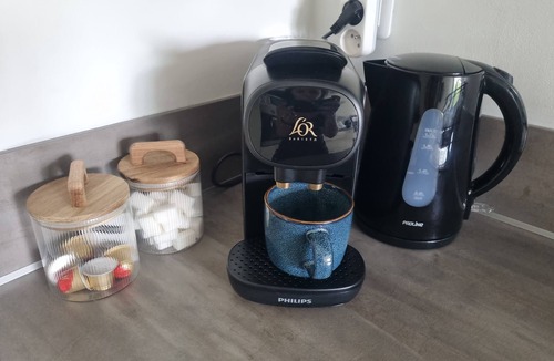 Greoux-les-Bains Apartment | Charming T2 150 m spa capacity 4 people