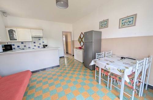 Port-la-Nouvelle Apartment | Charming T2 Apt, Garden, 150m to Beach, Parking, Sleeps 4, BBQ, 2*Rated