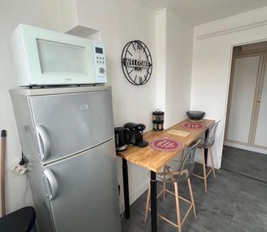 Beauvais Apartment | Charming T2- apartment in Beauvais