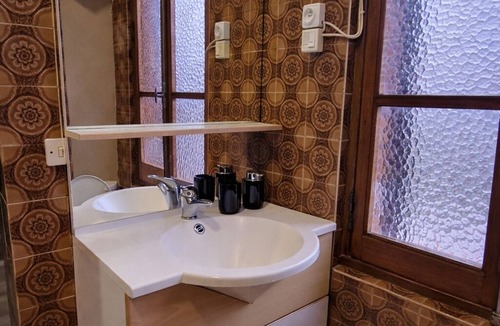 Minimes - Barriere de Paris Apartment | Charming T2 for 4 people, private parking, 10 min from metro,