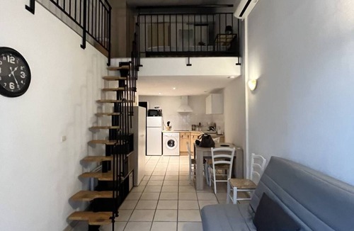 Le Chateau Apartment | Charming T2 with mezzanine in the heart of the Village clim 2CARLLA16
