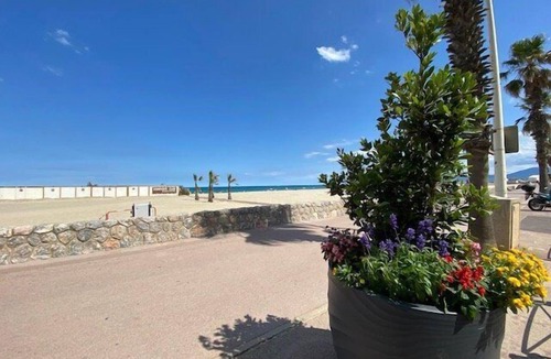 Le Chateau Apartment | Charming T2 with mezzanine in the heart of the Village clim 2CARLLA16
