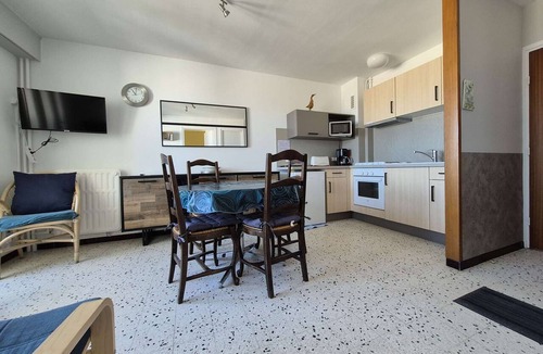 Berck-sur-Mer Apartment | Charming T2 in Berck-sur-Mer with sea view balcony