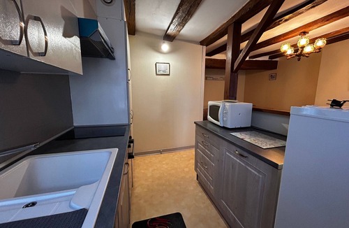 La Roche-Posay Apartment | Charming T2 in La Roche-Posay center with WIFI and free parking
