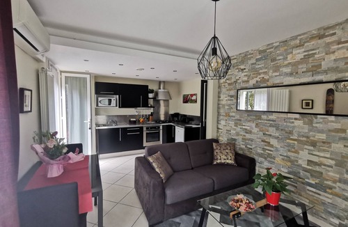 Les Cevennes Apartment | Charming T2 Montpellier near Arceaux with garden