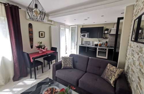 Les Cevennes Apartment | Charming T2 Montpellier near Arceaux with garden