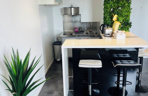 Saint-Helier Apartment | Charming T2 Rennes Gare Private parking