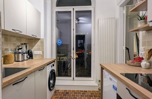 Lille Centre Ville Apartment | Charming T2 with balcony in Lille-Centre