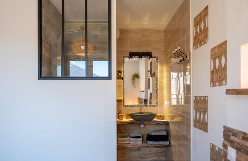 Gap Apartment | CHARMING T2 WITH LAKE VIEW, FULLY EQUIPPED TERRACE