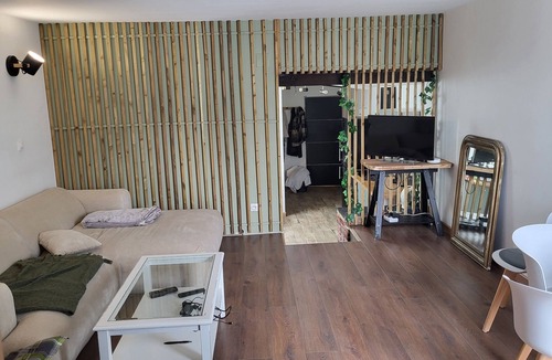 Saint-Acheul Apartment | Charming T2 with south-facing terrace