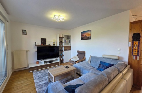 Archamps Apartment | Charming T3 duplex, 67m2 13m2 outdoor terrace, 1km from Geneva, parking box.