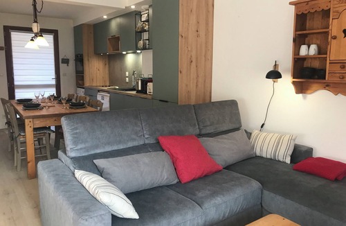 Peyragudes Apartment | Charming T3 Duplex, comfortable, superb view, 200m from SKYVALL