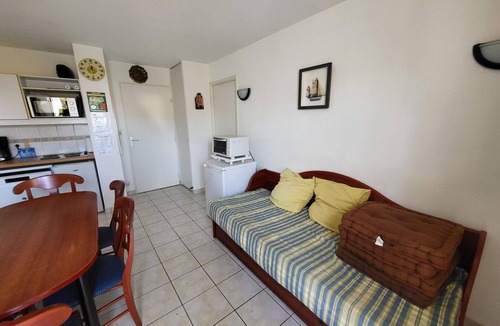 Les Sables d'Olonne Apartment | Charming T3 Apartment near Wild Coast, Pool, and Beaches